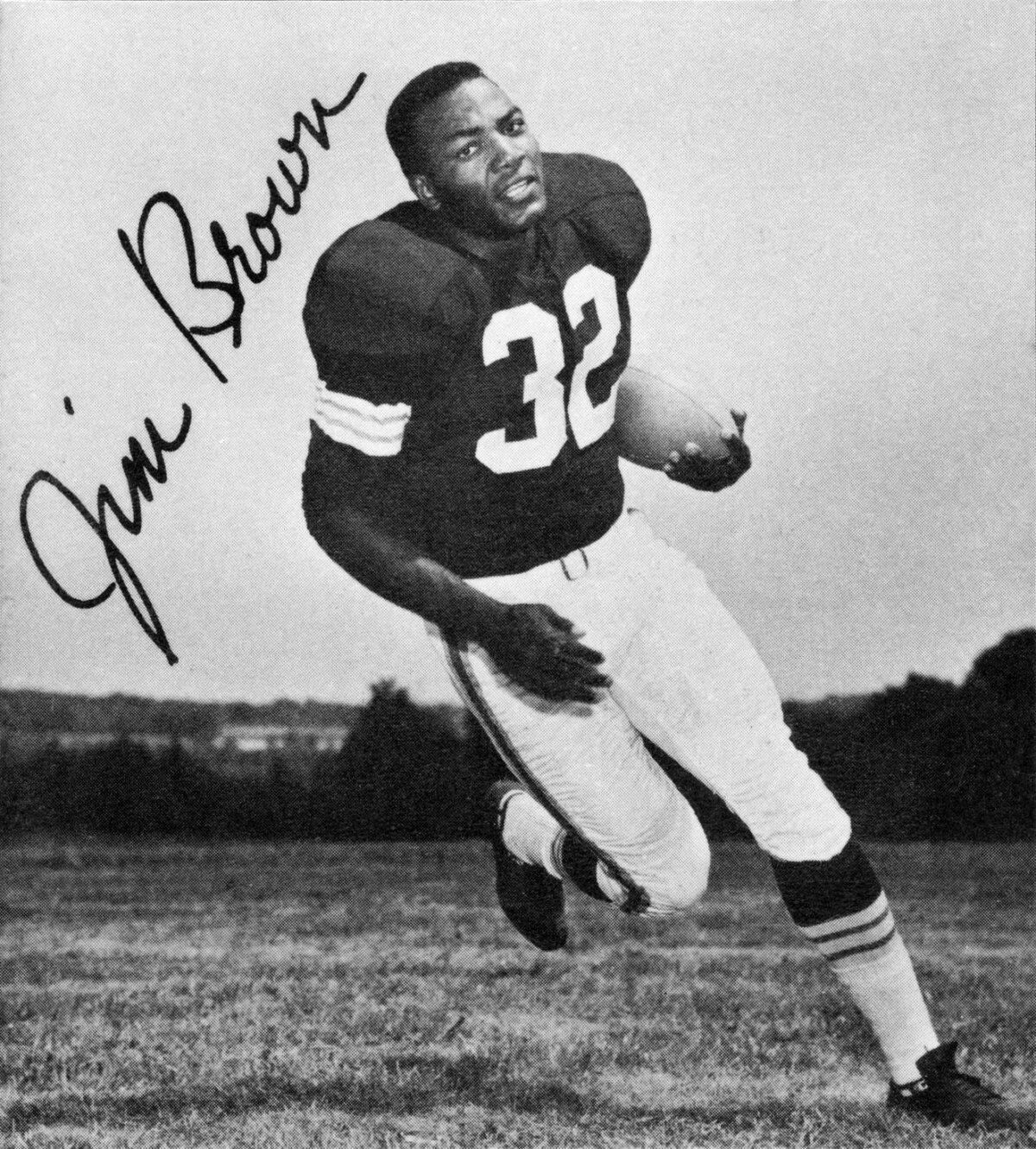 Jim Brown, fullback with the Cleveland Browns in 1961. (Public Domain)