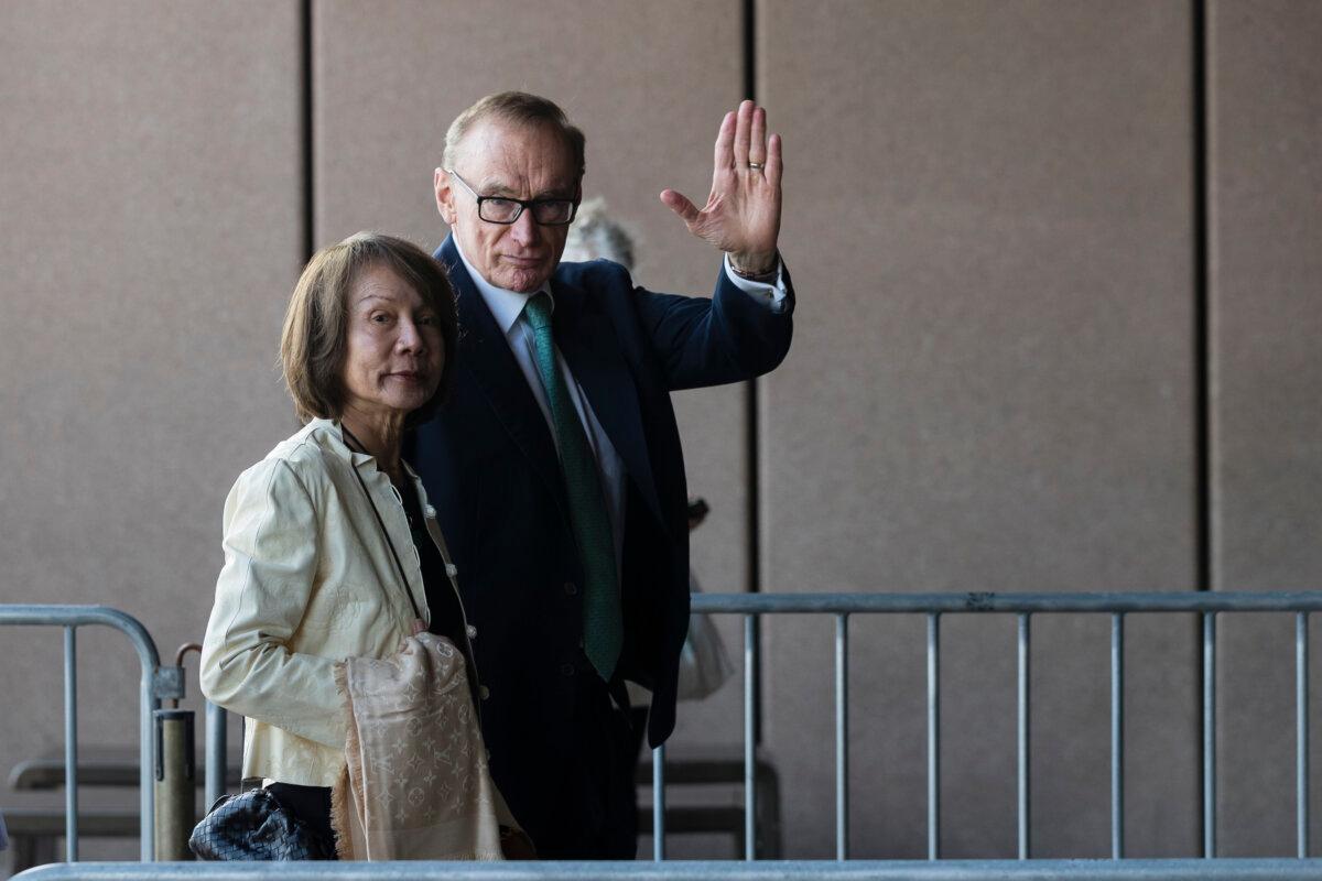 Former NSW Premiere Bob Carr arrives at the Sydney Opera House with wife Helena Carr in Sydney, Australia, on June 14, 2019. (Brook Mitchell/Getty Images)