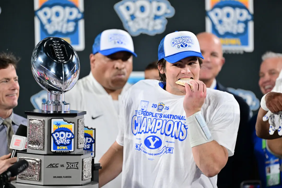 Busiest Day of Bowl Games Delivers Sweet Results for 8 Teams