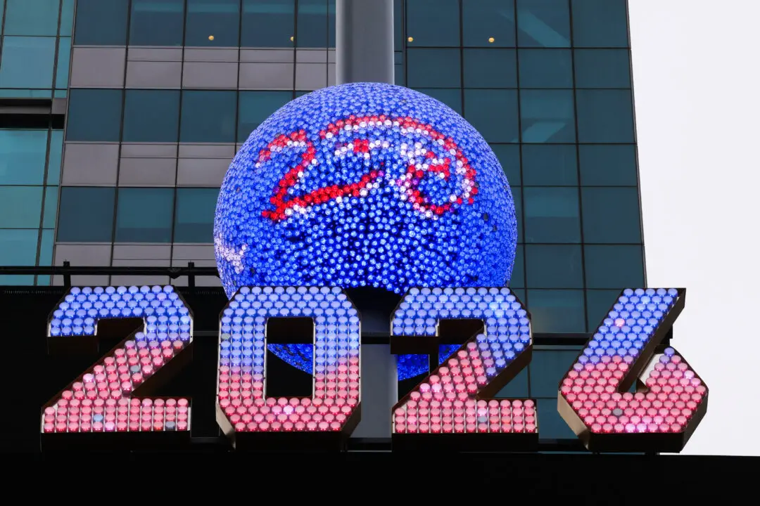 Weather Takes Center Stage for Rose Parade and NYE Ball Drop Celebrations