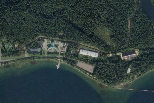 Trump Criticizes Alleged Ukrainian Strike on Putin’s Residence