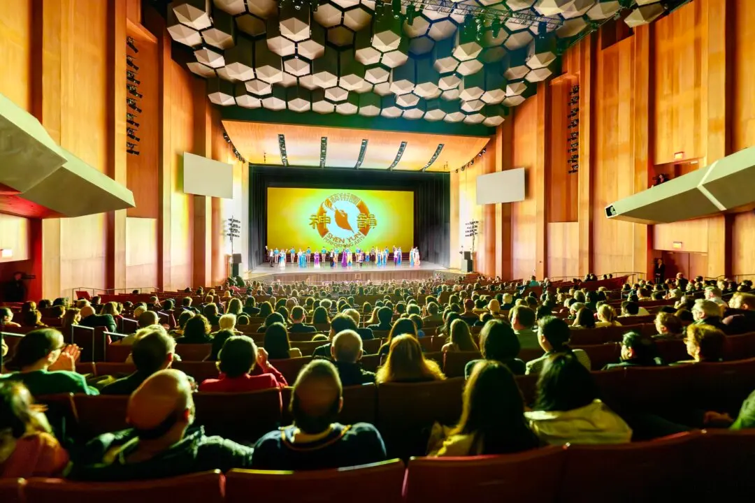 Houston Theatergoer: Shen Yun Is 10 out of 10