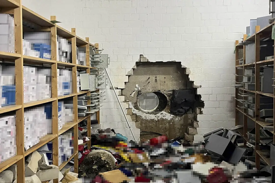 German Bank Customers Demand Info After Vaults Were Robbed