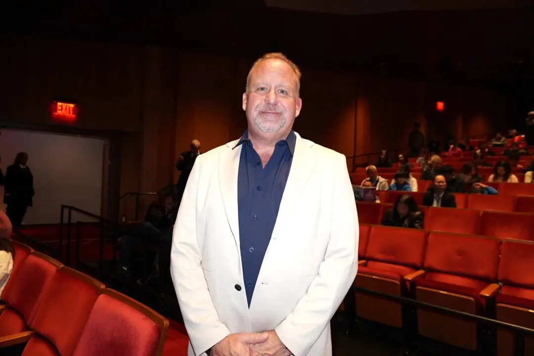 Shen Yun Is ‘Fantastic, Very Impressive,’ Says Retired Company President