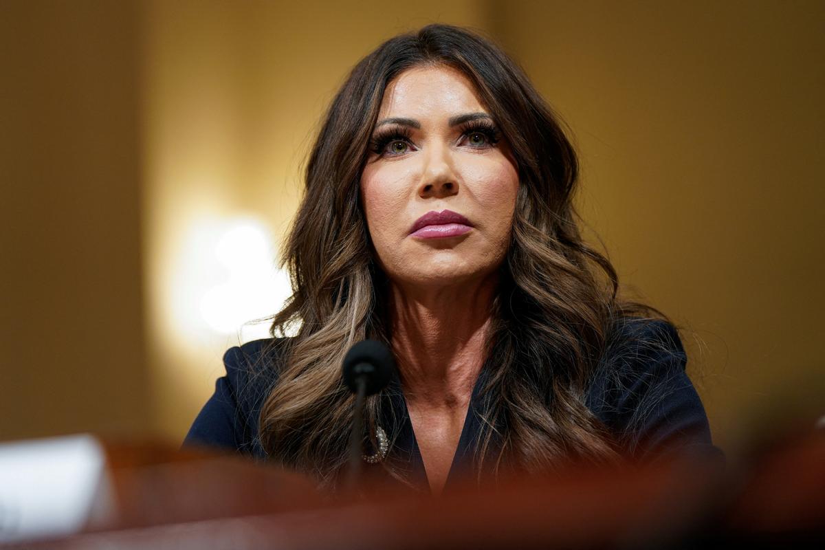 ICE Targeting Massive Suspected Fraud in Minnesota thumbnail