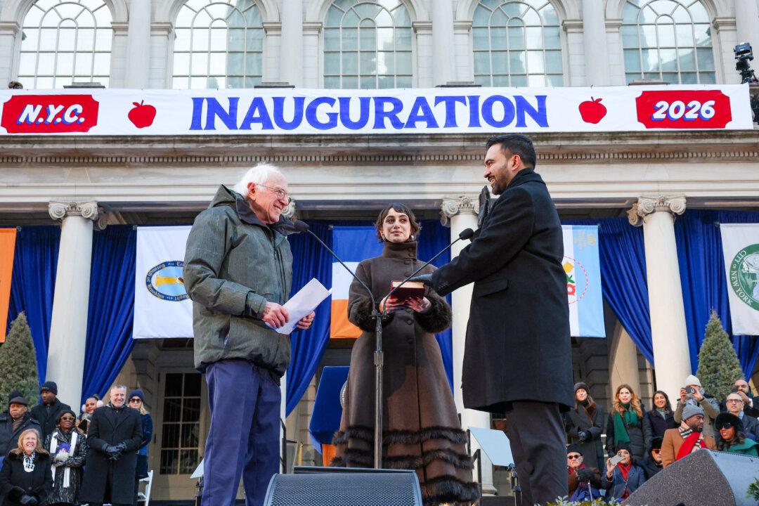 Zohran Mamdani Sworn in as New York City Mayor; Dozens Dead in Swiss Ski Resort Fire
