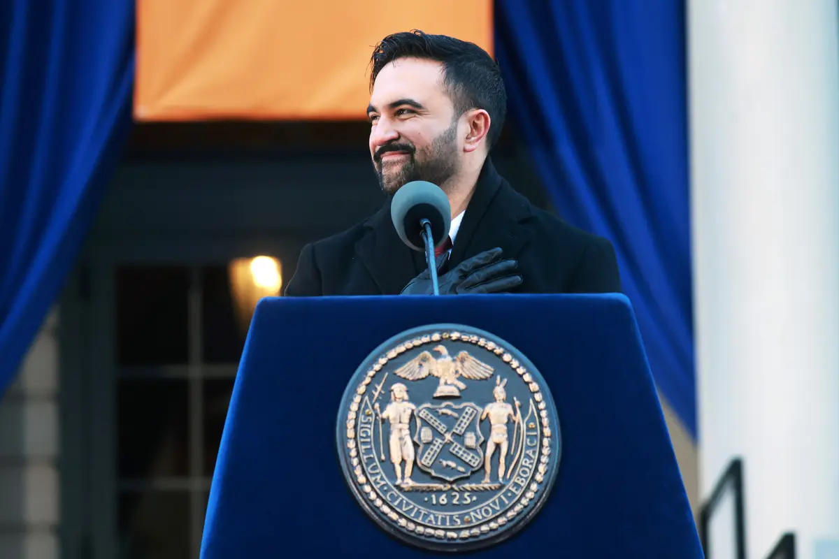 New York Mayor Mamdani Vows to Enact Democratic Socialist Agenda thumbnail