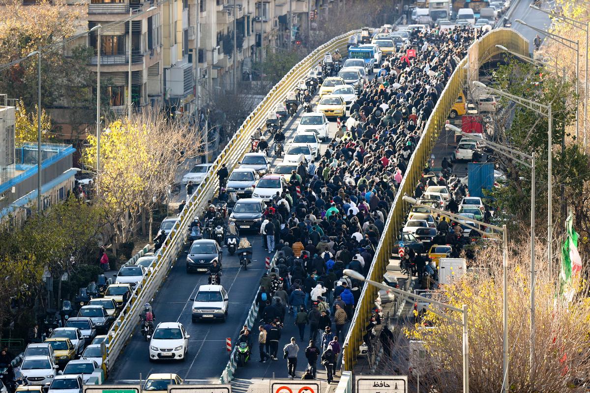 Trump Vows to Intervene if Iran Kills Protestors thumbnail