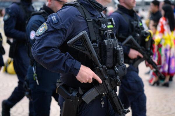 Police to Carry Long-Arms at Ashes Cricket Test After Bondi Attack