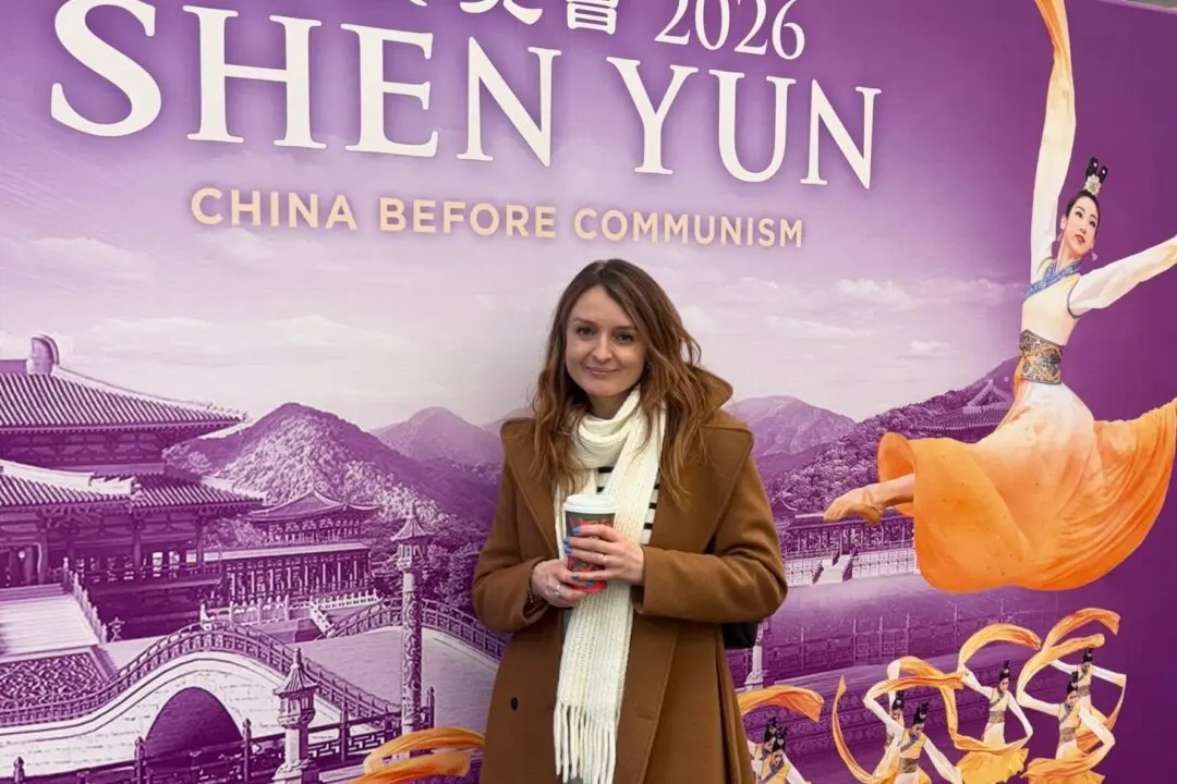 Polish Family Happy to See Traditional Chinese Culture at Shen Yun
