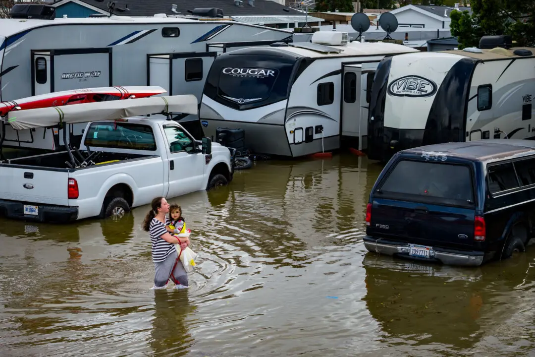 Heavy Rain, High Tides Cause Flooding Along Stretch of Northern California