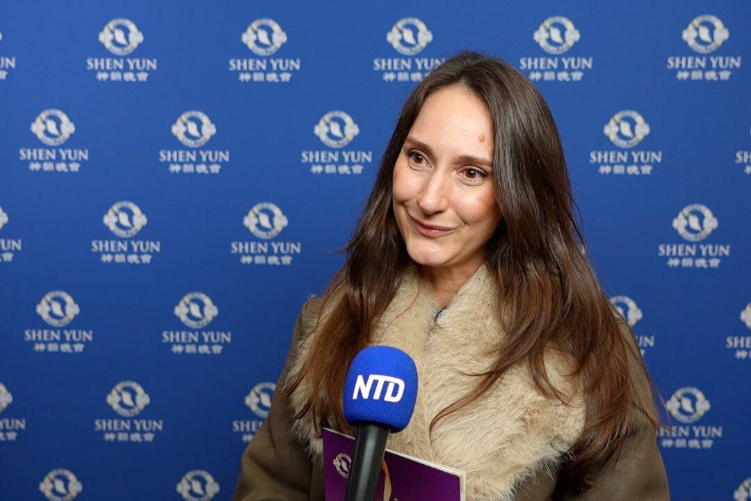 ‘It’s Brave and It’s Beautiful’: Audiences in Awe After Watching Shen Yun