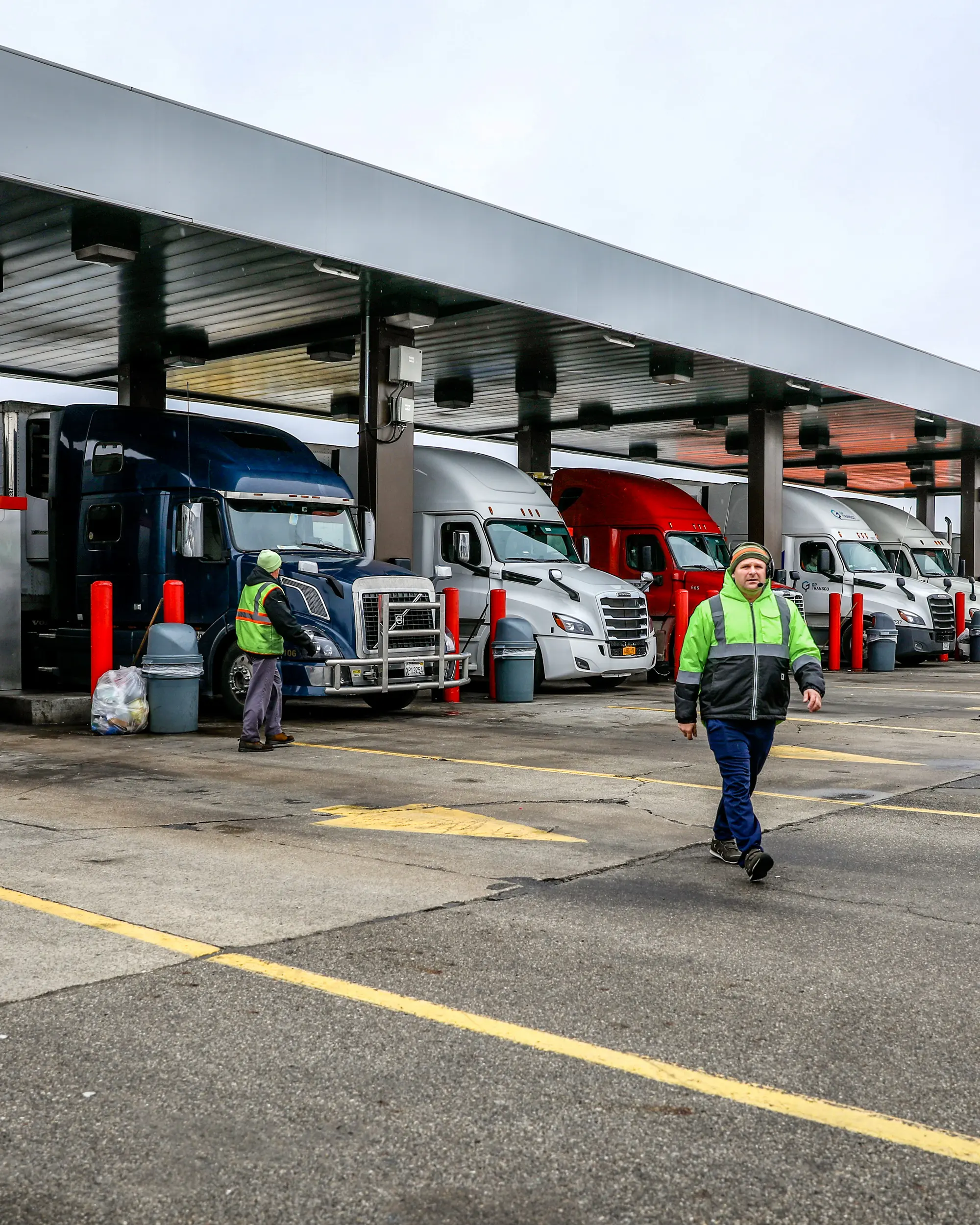 Trucking Insiders Reveal How Licensing System Enabled Illegal Immigrant Drivers