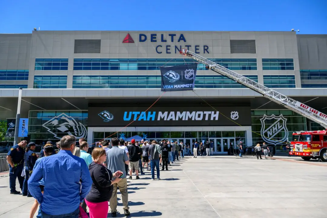 NHL Mammoth Making Strides in 2nd Year After Relocation From Arizona