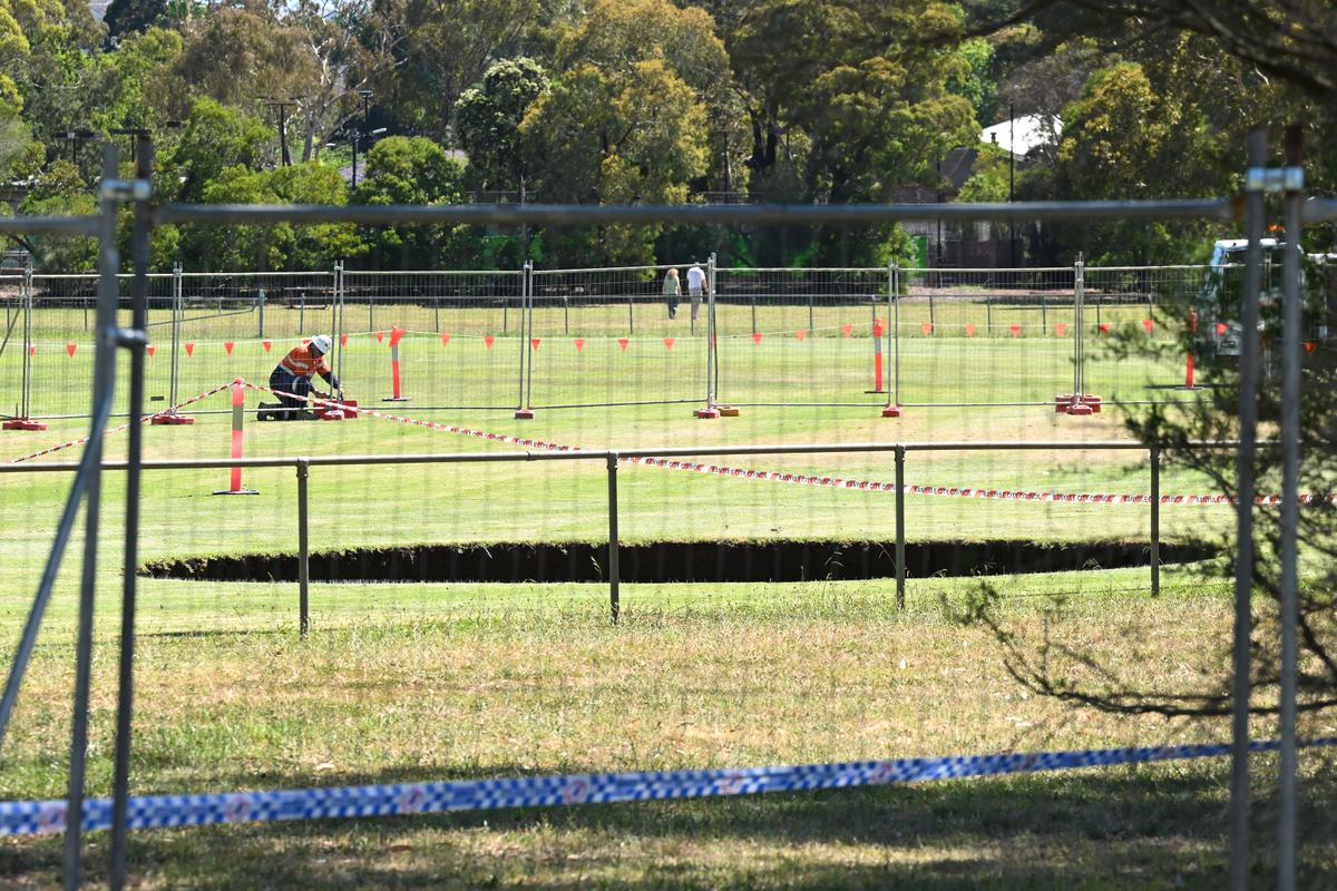 Fears After 12-Metre-Wide Sinkhole Emerges Near Major Tunnel Project thumbnail