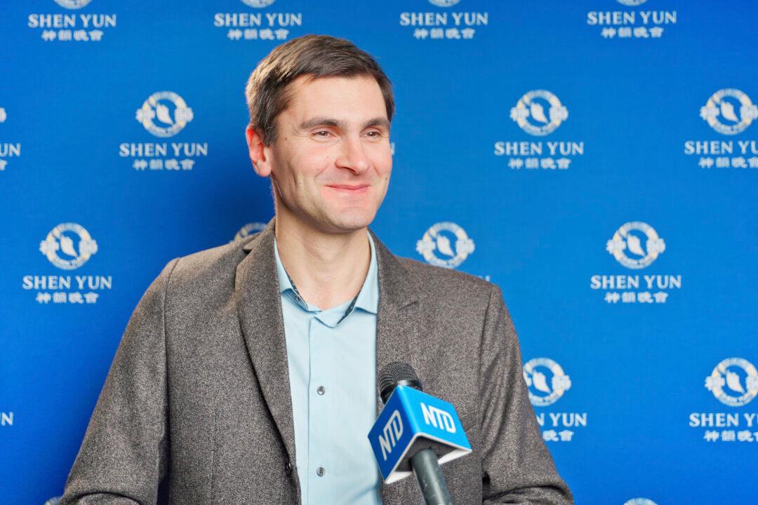 Latvian Pianist and Composer: Shen Yun Is Extraordinarily Beautiful