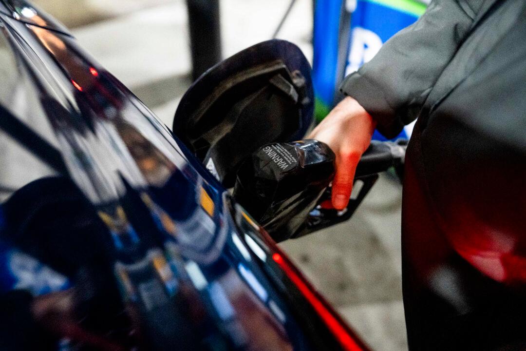 US Annual Average Gas Prices Expected to Be Lowest in 5 Years: GasBuddy