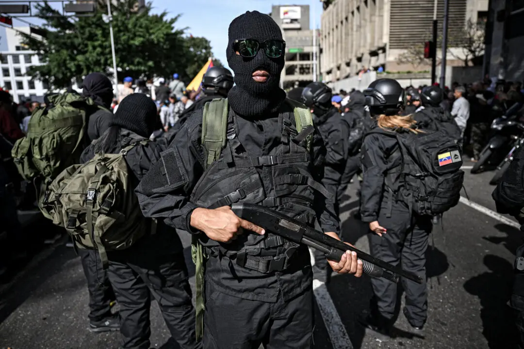 US Warns Americans to Leave Venezuela Immediately