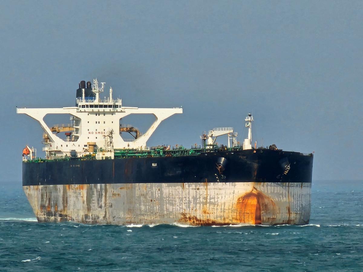 Kremlin Criticizes US Oil Tanker Seizure, Says Ship Had Permission to Use Russian Flag thumbnail