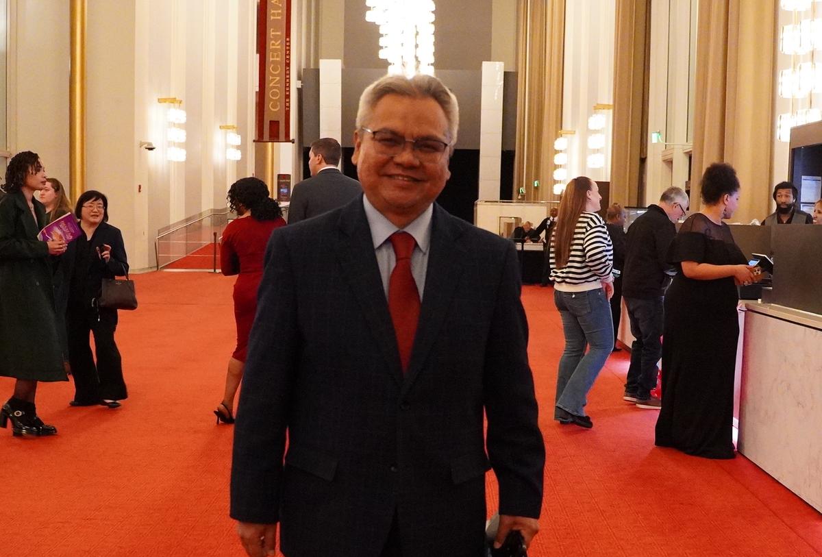 Shen Yun Is ‘A Must See,’ Says Malaysian Diplomat