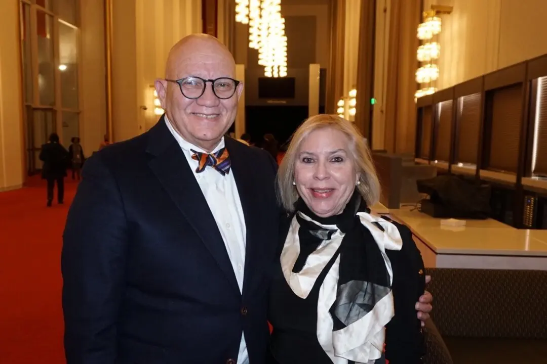 Shen Yun Is About ‘Being Kind and Compassionate’: Physician