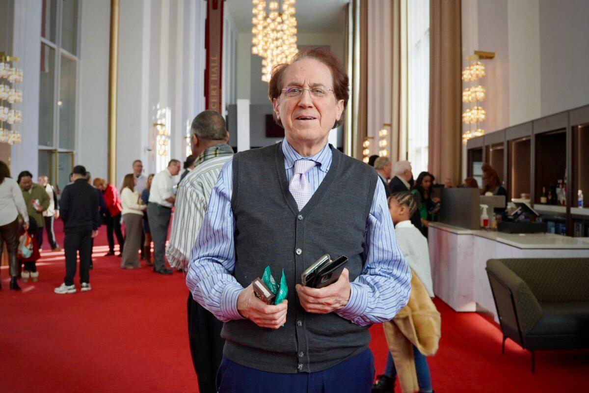 Eye surgeon Toufic Melki enjoyed Shen Yun at the Trump Kennedy Center Opera House in Washington on Jan. 11, 2026. (Terri Wu/The Epoch Times)