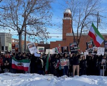 Iranian Canadians hold a rally in support of anti-regime protesters in Iran, in Edmonton on Jan. 11, 2026. (Chunyan Huang/The Epoch Times)