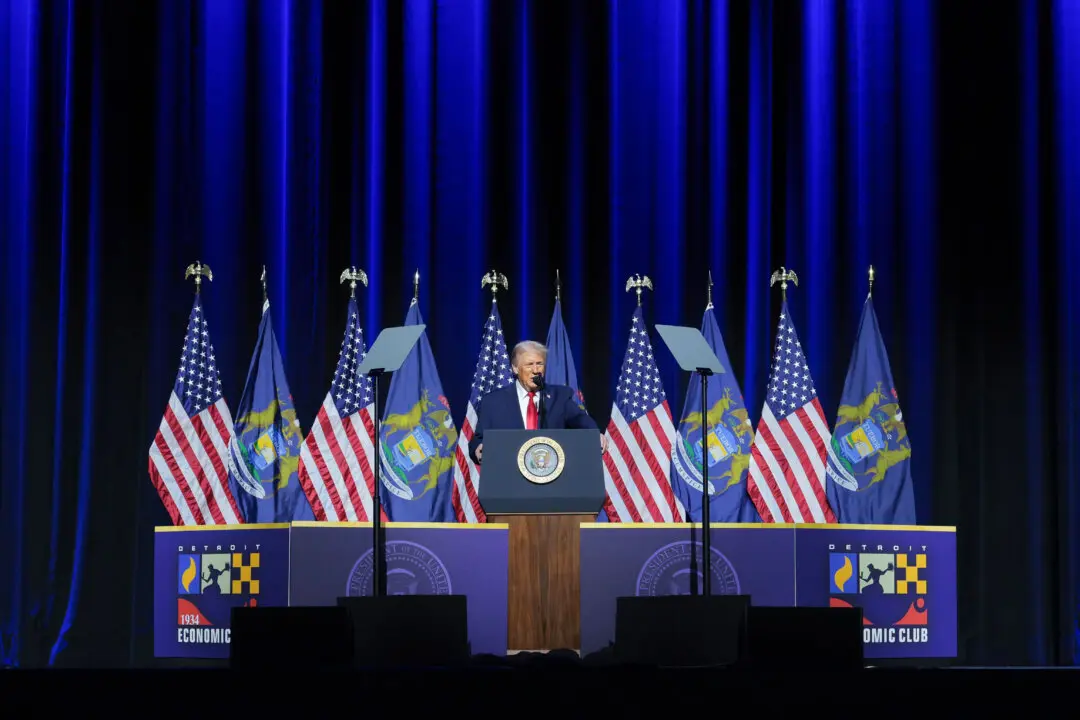 Trump Announces 25 Percent Tariff on Chips Not Used Domestically