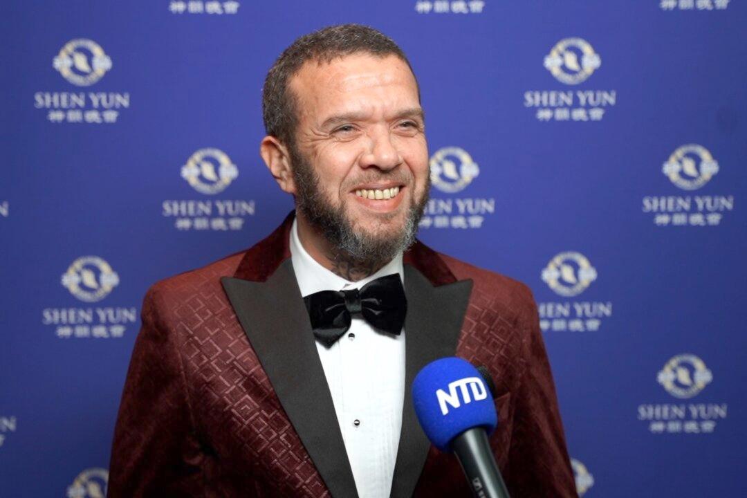 Shen Yun’s Music Vibrations ‘Takes You to Another Element,’ Says Professional Deaf DJ