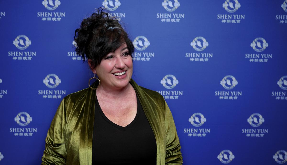 Shen Yun ‘Performers Are Perfect,’ Says Modesto Theatergoer