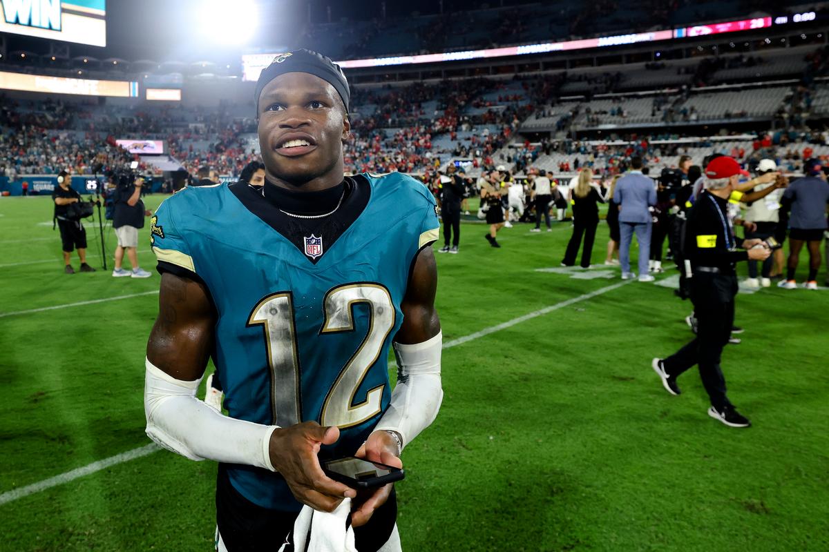 Jaguars Reveal Plans for Travis Hunter in 2026