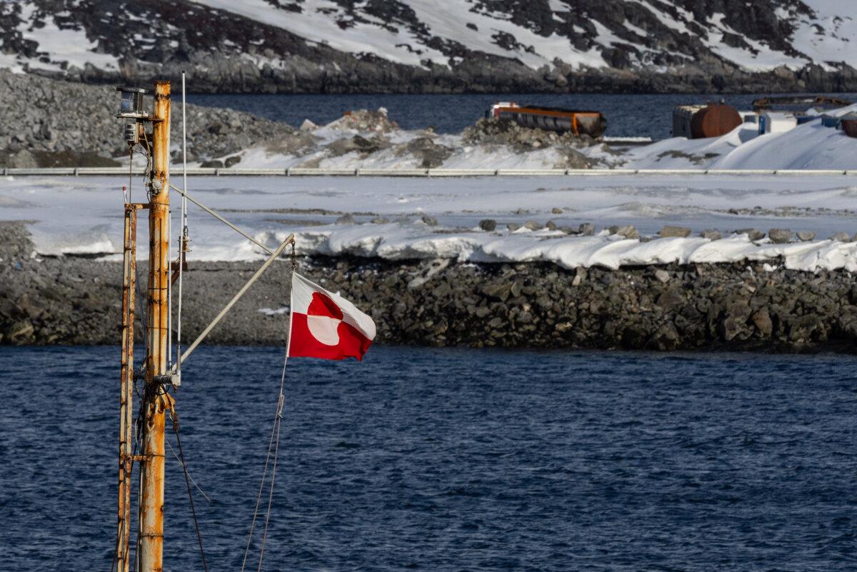 The Greenlandic flag blows outside of Nuuk, Greenland, on May 4, 2025. (John Fredricks/The Epoch Times)