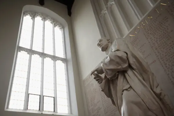 A statue of Isaac Newton stands in Trinity College on March 13, 2012 in Cambridge, England.(Dan Kitwood/Getty Images)