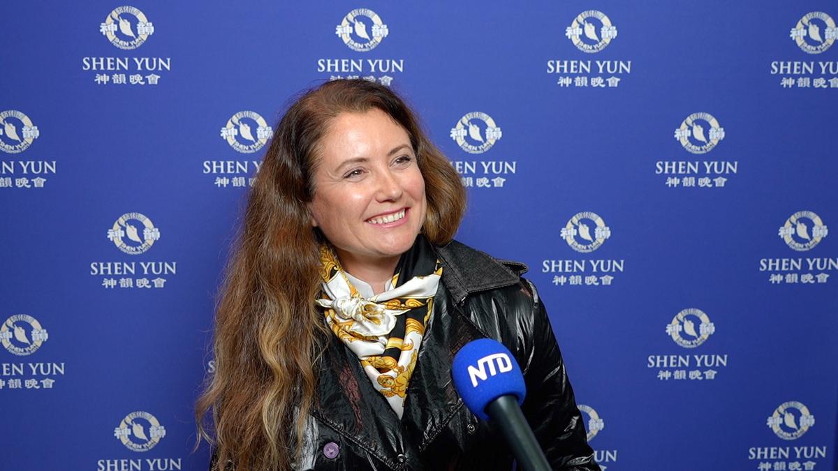 Shen Yun Opens ‘New World’ for London Theatergoer