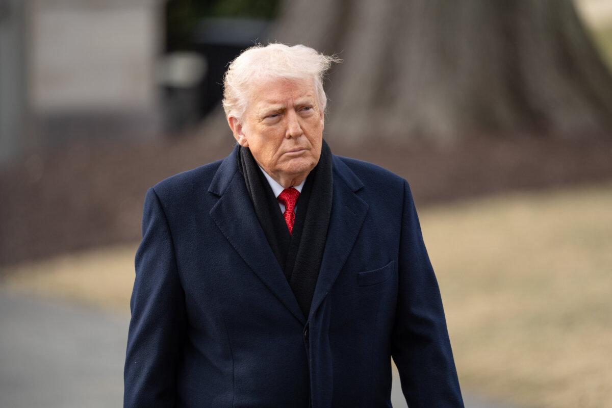 President Donald Trump departs for Florida from the White House on Jan. 16, 2026. (Madalina Kilroy/The Epoch Times)