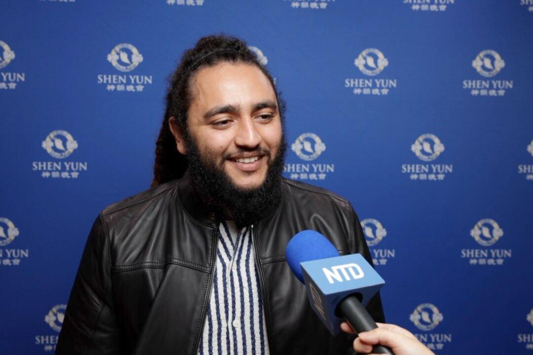 Shen Yun’s Compositions Are Really Beautiful and Calming, Says Musician