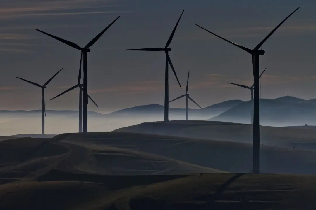 United States’ Largest Wind Farm to Begin Operations This Month