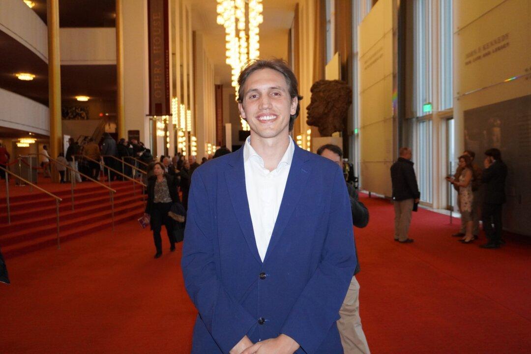 Washington Theatergoer Sees ‘Good Triumphing Over Evil’ in Shen Yun