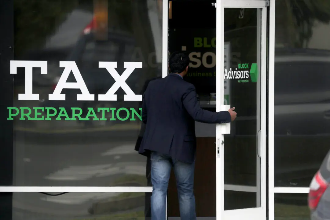 Tech CEOs, Founders React to Proposed California Billionaire Tax