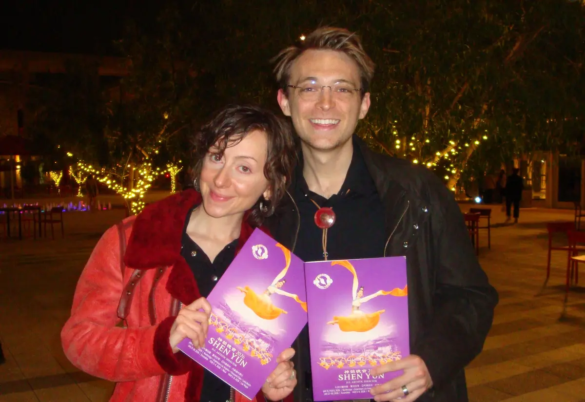 Filmaker Calls Shen Yun’s Dance ‘Gorgeous and Monumental’