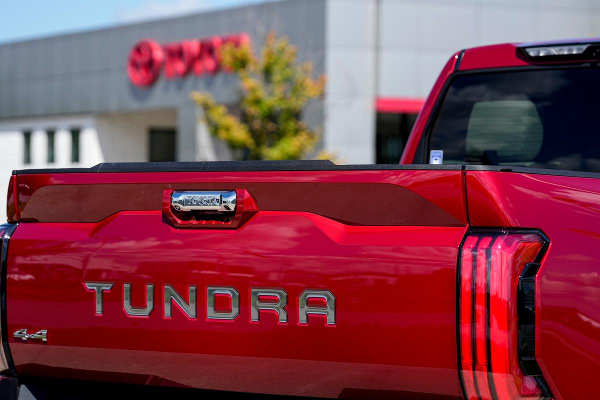 Toyota Recalls 162,000 Trucks Over Faulty Screens
