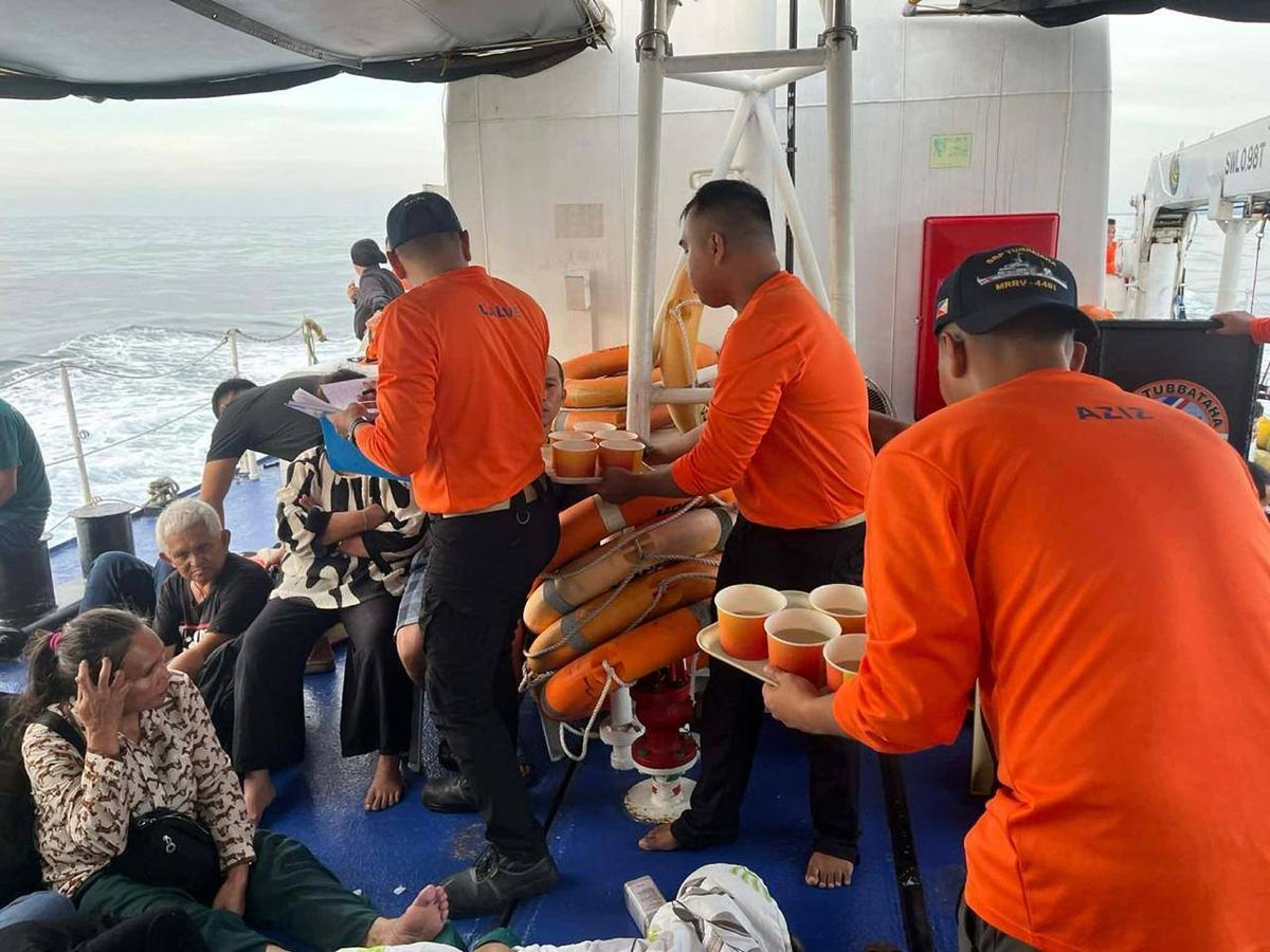 Ferry With More Than 350 People Sinks in the Southern Philippines Leaving at Least 15 Dead