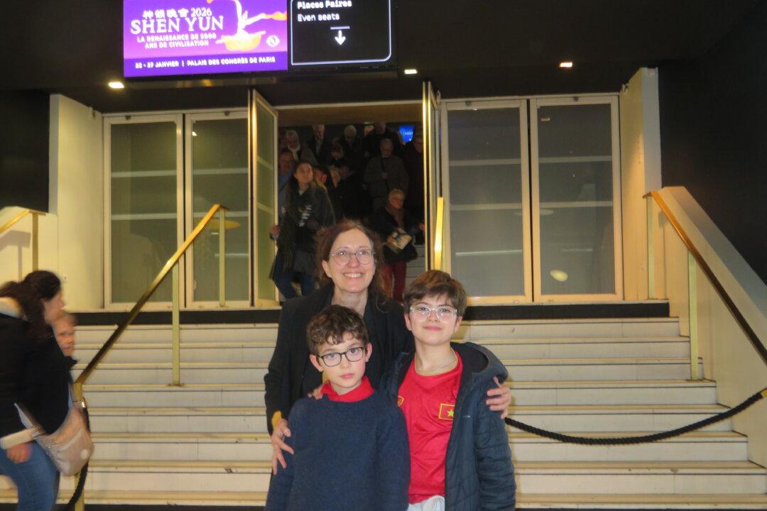 Shen Yun, ‘An Artistic, Aesthetic, and Intellectual Delight,’ Says a Professor at the Sorbonne