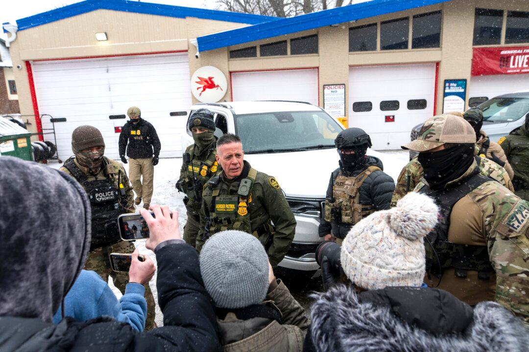 Minneapolis Mayor Says Federal Agents Will Start Leaving the City