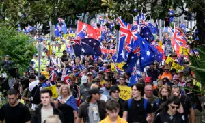 Skilled Migrants More Likely to Be Employed, Earning More Compared to Average Aussies: ABS