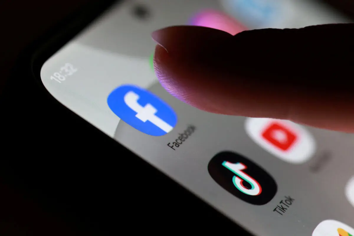 The Facebook app icon on a smartphone, in this illustration taken on Oct. 27, 2025. (Dado Ruvic/Reuters)
