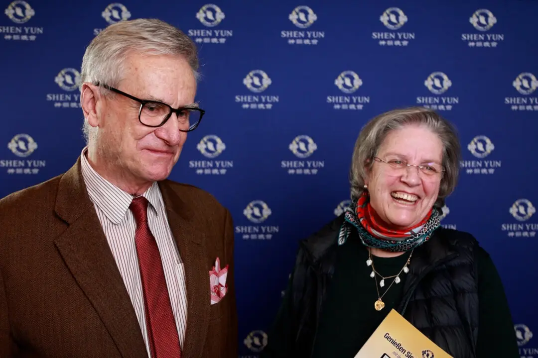 Liechtenstein Prince and Princess Laud Shen Yun’s Spiritual Depth at Performance in Vienna