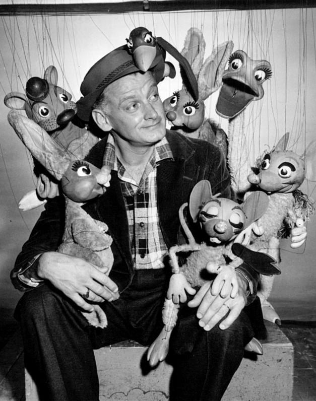 Art Carney with Bil Baird's puppets for a television production of "Peter and the Wolf." The television program aired on ABC Nov. 30, 1958. (Public Domain)