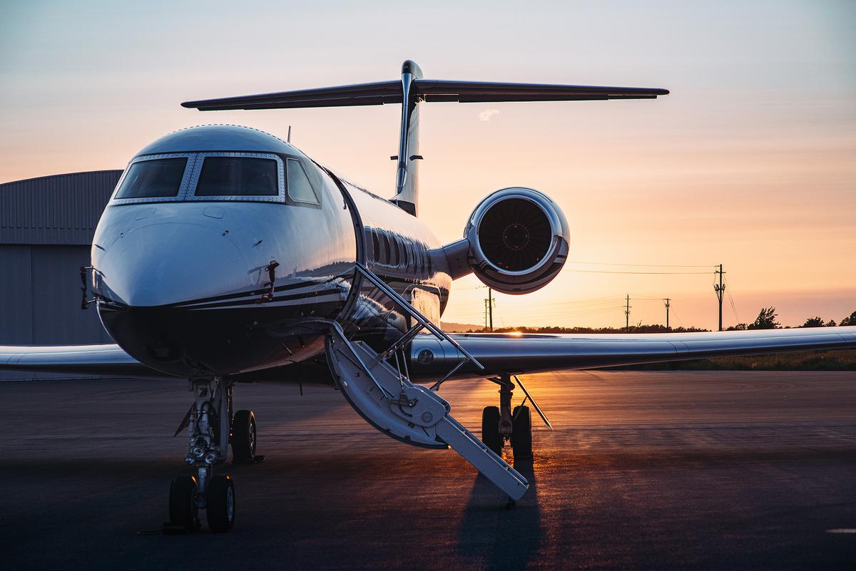 Many long-standing travel beliefs persist despite decades of changes in how airlines and hotels operate. (PaulSveda/Getty Images)