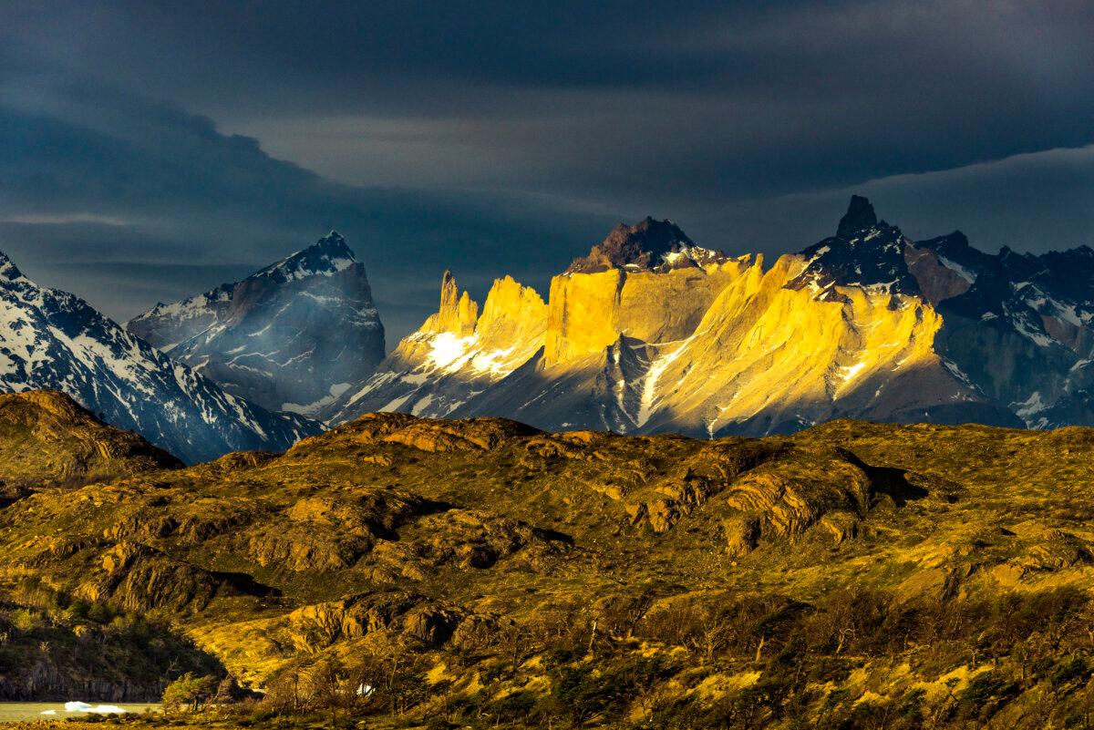 "Los Cuernos - The Horns" by Ronaldo Andrade. (NTD 5th International Photography Competition)
